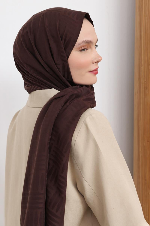 Chocolate Brown Saat